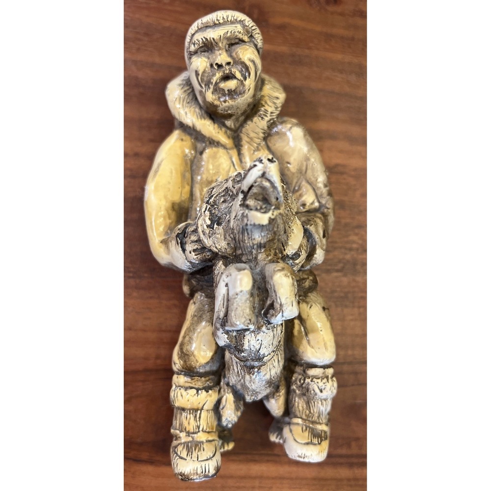 Vintage Inuit Handcrafted Alaskan Eskimo‎ Figurine Fisherman Husky Dog 6" H